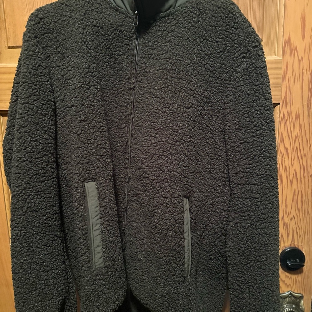 Men’s green, zipper front,  Size L jacket.